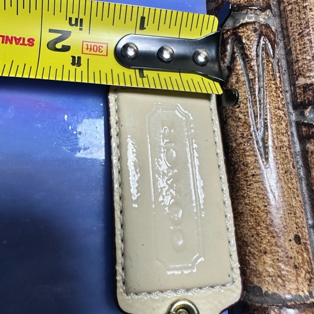 COACH Logo Hangtag Patent Leather Cream Fob Bag Luggage Charm Keychain - Picture 3 of 8